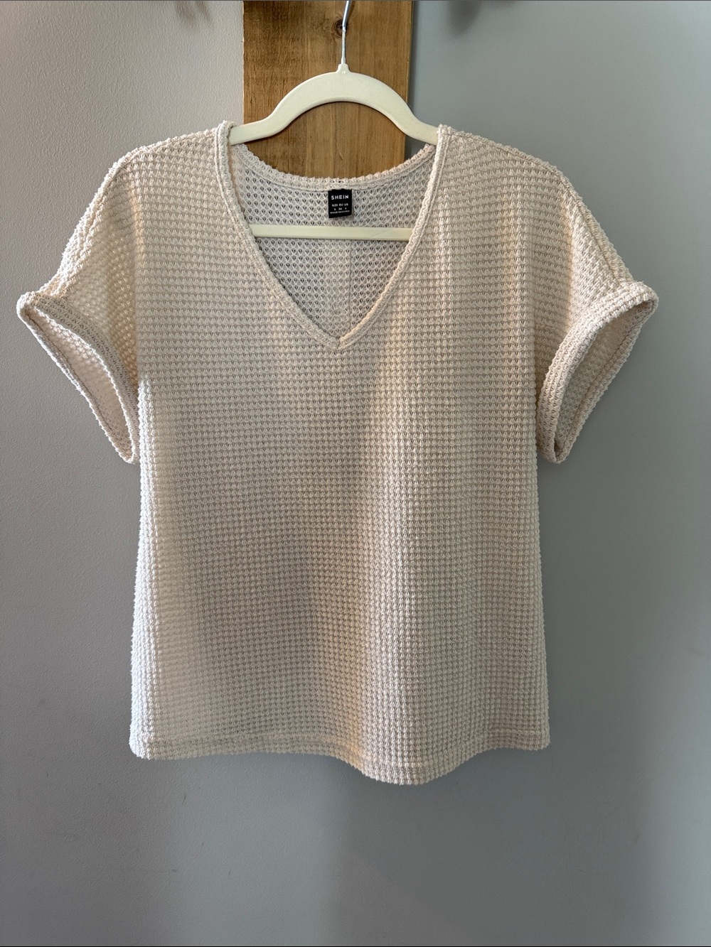 Off-White V-Neck Waffle Knit Tee, S
